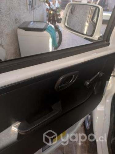 Camioneta al día y transferible año 2022