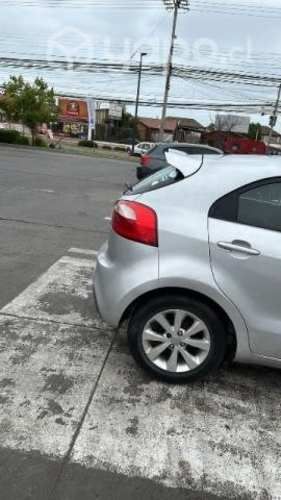Vendo kia rio 5 top de línea