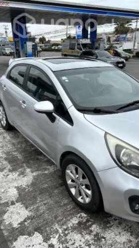 Vendo kia rio 5 top de línea