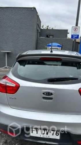 Vendo kia rio 5 top de línea