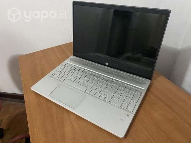 Notebook HP Pavilion 2 años de uso