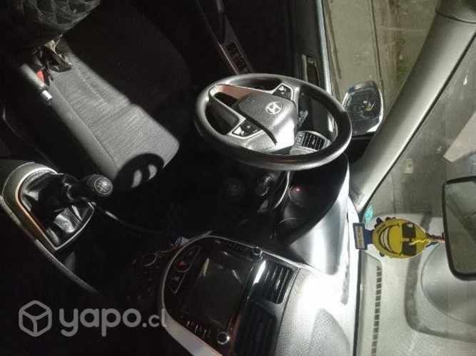 Hyundai accent 2018 único dueño