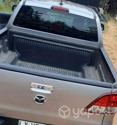 Vendo Mazda BT50 2.2 high 4x4 año 2020