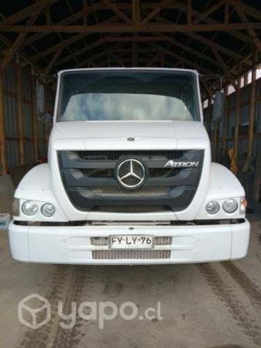 Camión Mercedes Benz