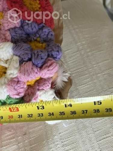 Funda de cojin bordada a mano