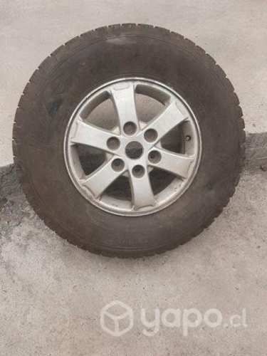 Repuesto l 200 neumatico con llanta