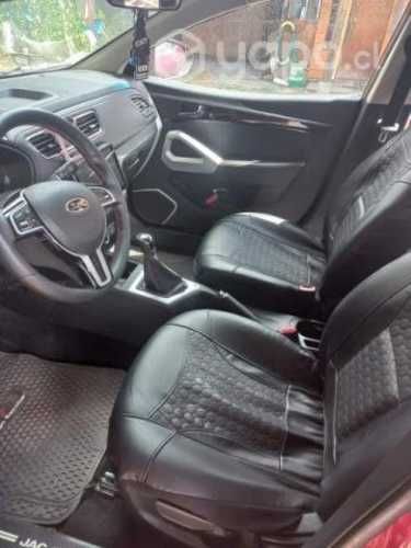 Se vende JAC JS2 2022