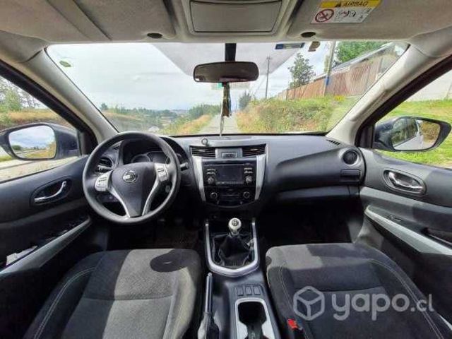 Nissan np300 2018 full xe DIESEL