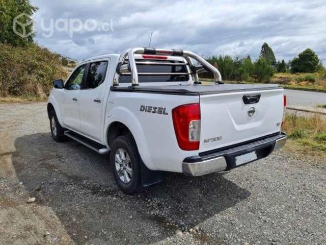 Nissan np300 2018 full xe DIESEL