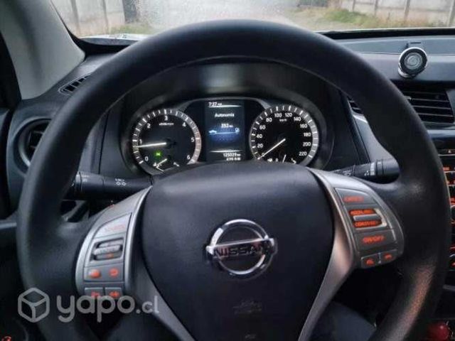 Nissan np300 2018 full xe DIESEL