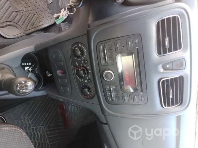 Vendo automóvil renault symbol 2017