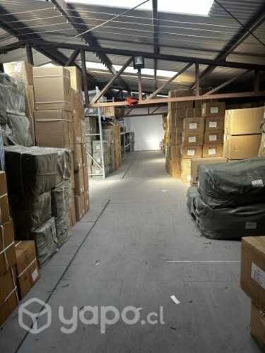 Propiedad comercial con bodega Santiago Centro
