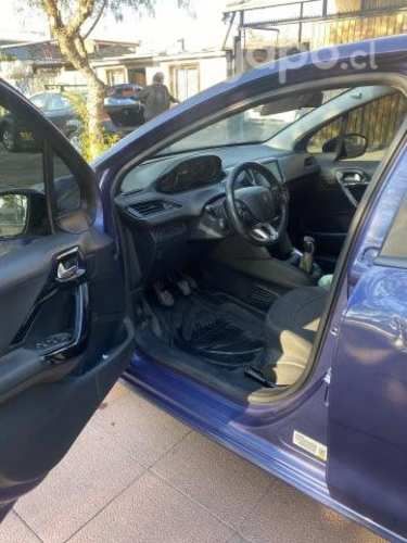 PEUGEOT 208 2018 - Conversable