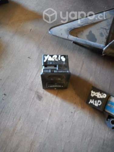 Toyota new yaris comando espejos electricos envio