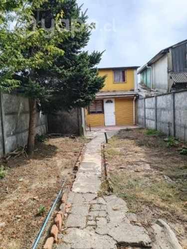 Casa en comuna de coronel