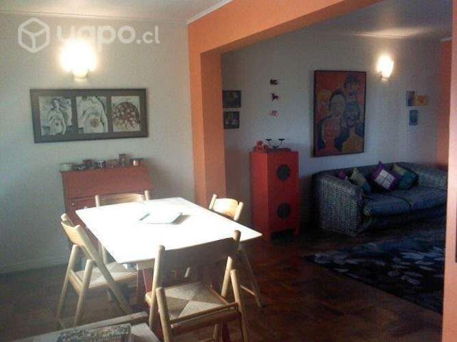 Pieza amoblada central