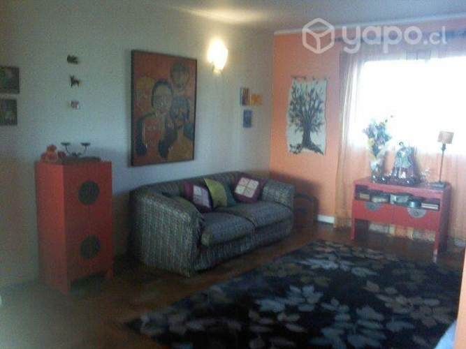 Pieza amoblada central