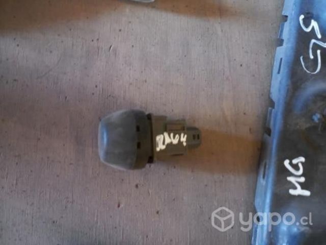 Toyota rav4 2009 boton hazzard envio regiones