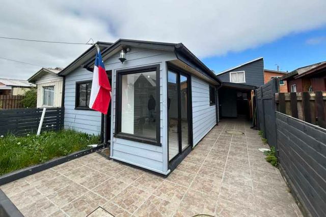 Vendo Casa remodelada, amplia muy buen sector  de Futrono 2D 1B