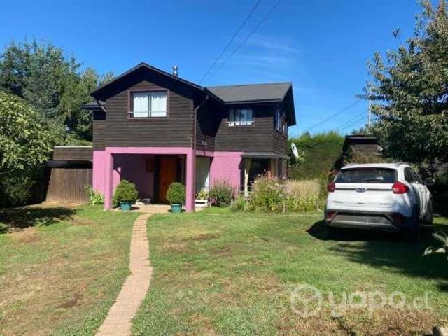 Casa 4D, 2 baños Sector Rengalil. Temuco.-