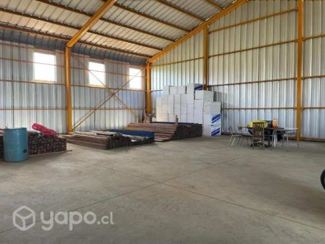 Galpón nuevo 450m2, con pozo profundo, Gorbea