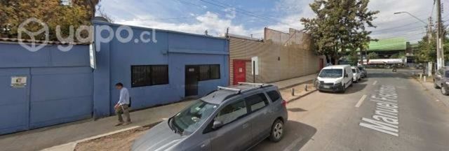 Arriendo uso comercial, excelente ubicación