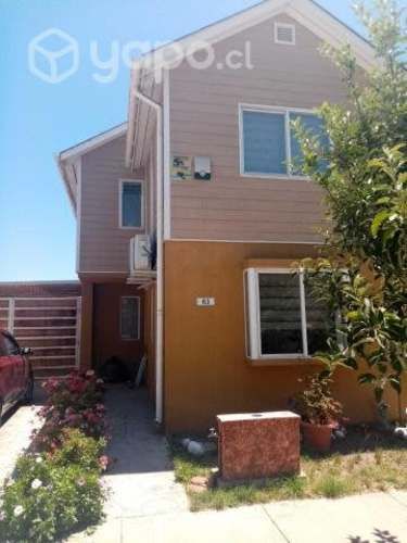 CASA, en condominio Prados de Buin