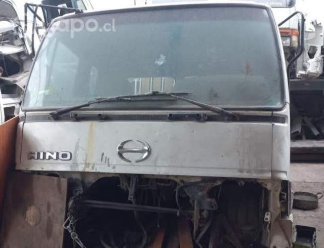Cabina camion hino j