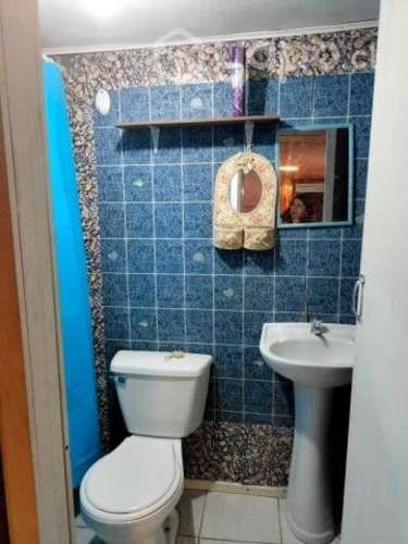 Venta de casa con local comercial