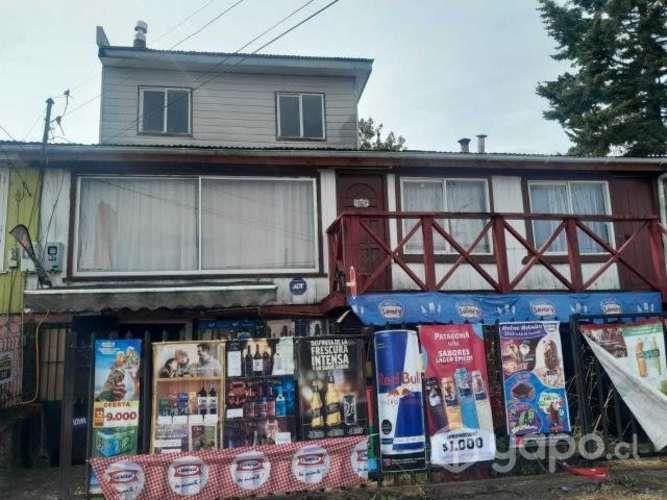 Venta de casa con local comercial