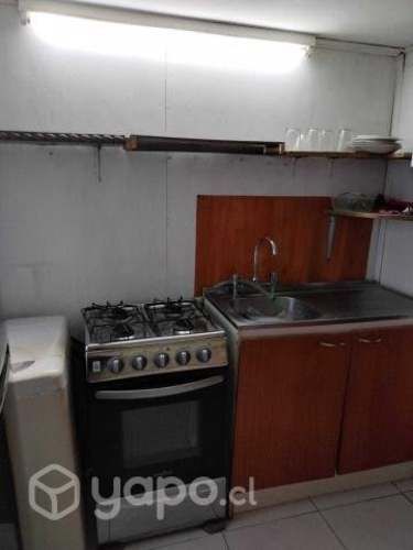 Venta de casa con local comercial