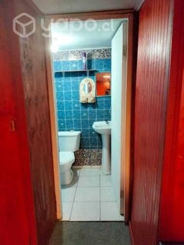 Venta de casa con local comercial