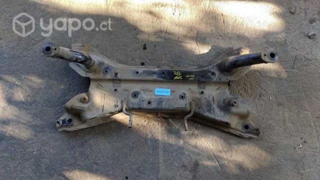 Cuna Delantera (SSF152) Suzuki Swift GL 1.5 2007