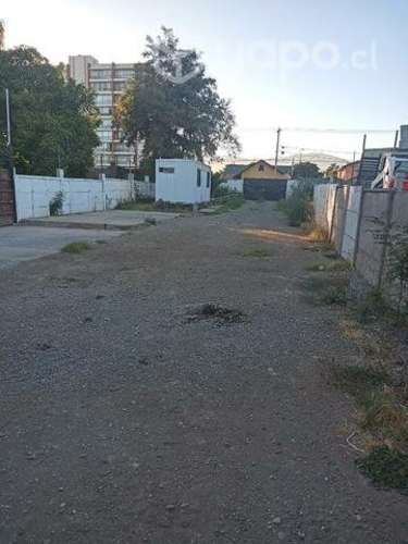 Terreno comercial con oficina