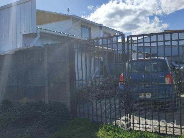 Casa con local comercial (Amasanderia)