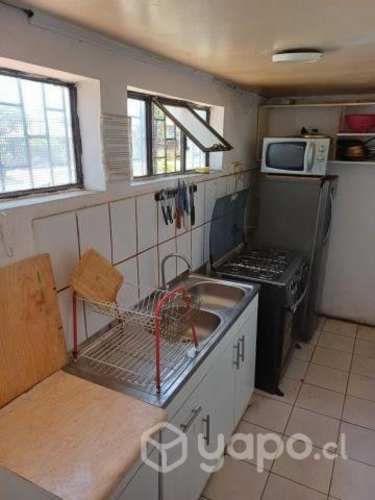 Pieza amoblada en San Joaquin