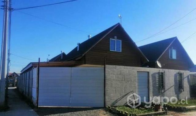 Se arrienda casa de esquina