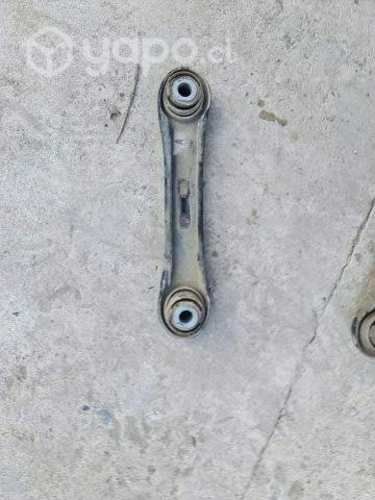 Bandeja inferior trasera izquierda xc60 2014