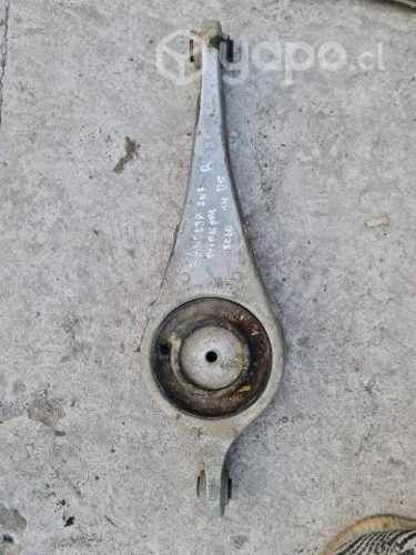 Bandeja inferior principal derecha volvo xc60 2014