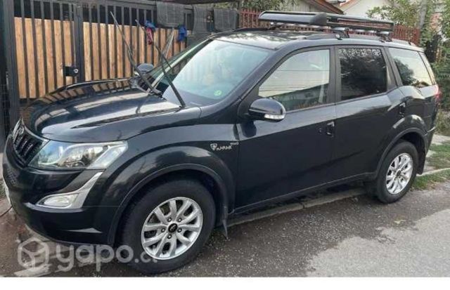Mahindra xuv500 2019