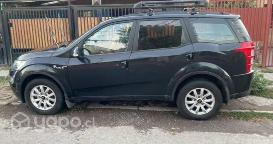 Mahindra xuv500 2019