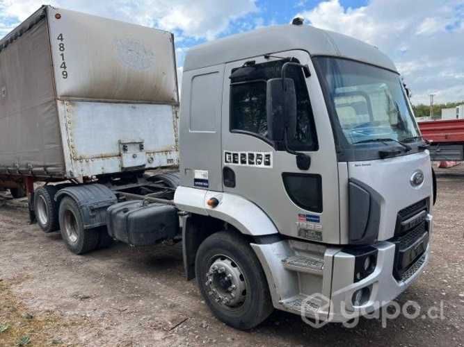 Ford Cargo 1932 tractocamión 6x2
