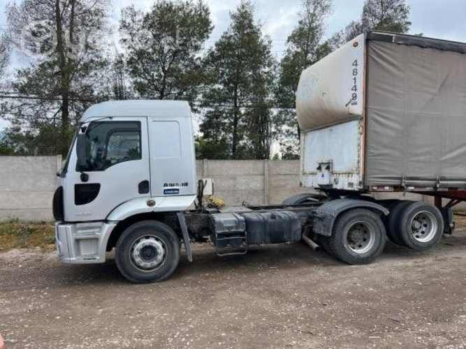 Ford Cargo 1932 tractocamión 6x2