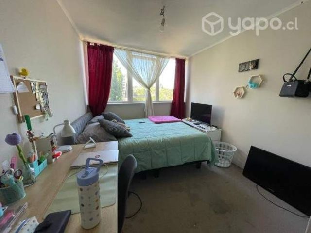 Se arrienda habitacion en departamento al lado uss