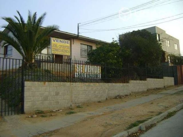 Casa sólida, individual, terreno 500 mts2 C-2209