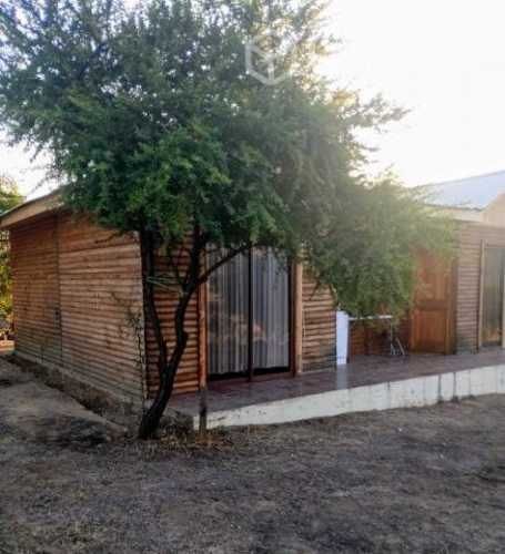 Vendo parcela de 5000 m2 con 4 casas