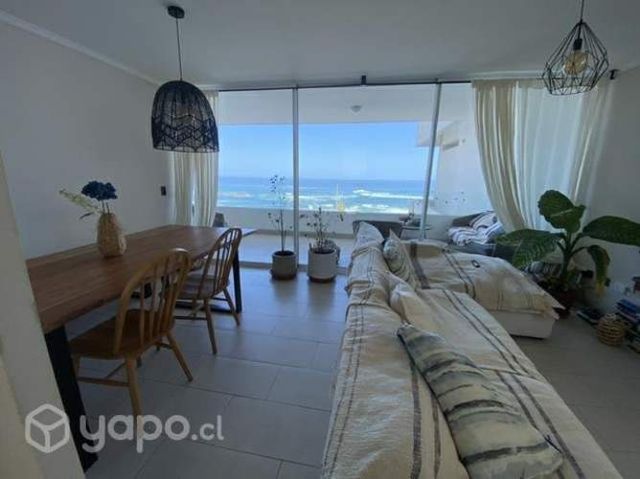 Se arrienda departamento frente a la playa
