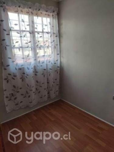 Casa esquina de dos pisos cerca d servicio basicos