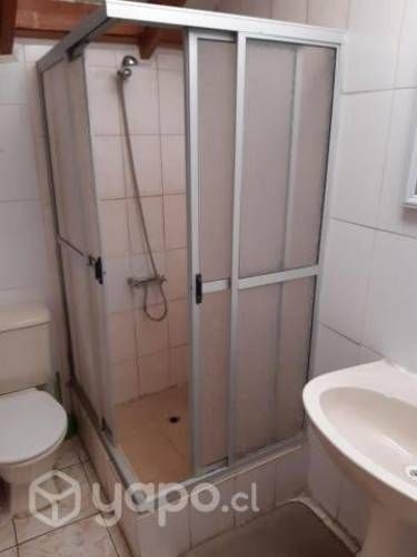 Arriendo pieza para hombre