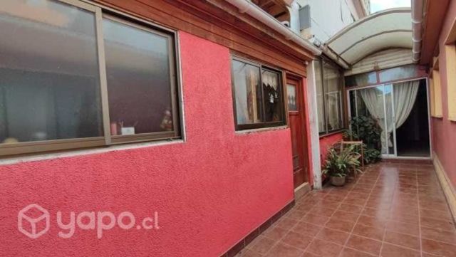 Vende amplia propiedad 2 casas cerro Placeres